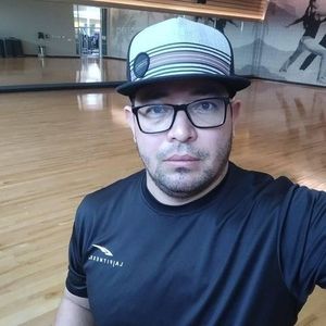 Meet your Posher, Alirio antonio